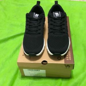 NIB Camel Crown Walking Shoes Mens 8